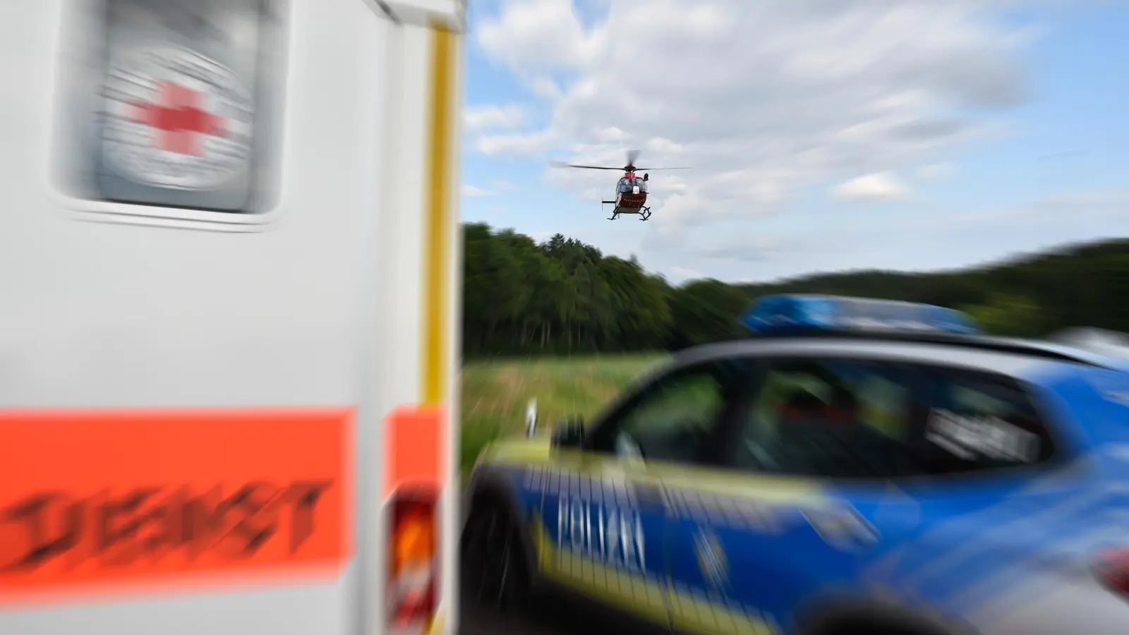 Aus Nürnberg flog ein Rettungshubschrauber nach einem Motorradunfall bei Neukirchen an. (Symbolbild: Petra Hartl)