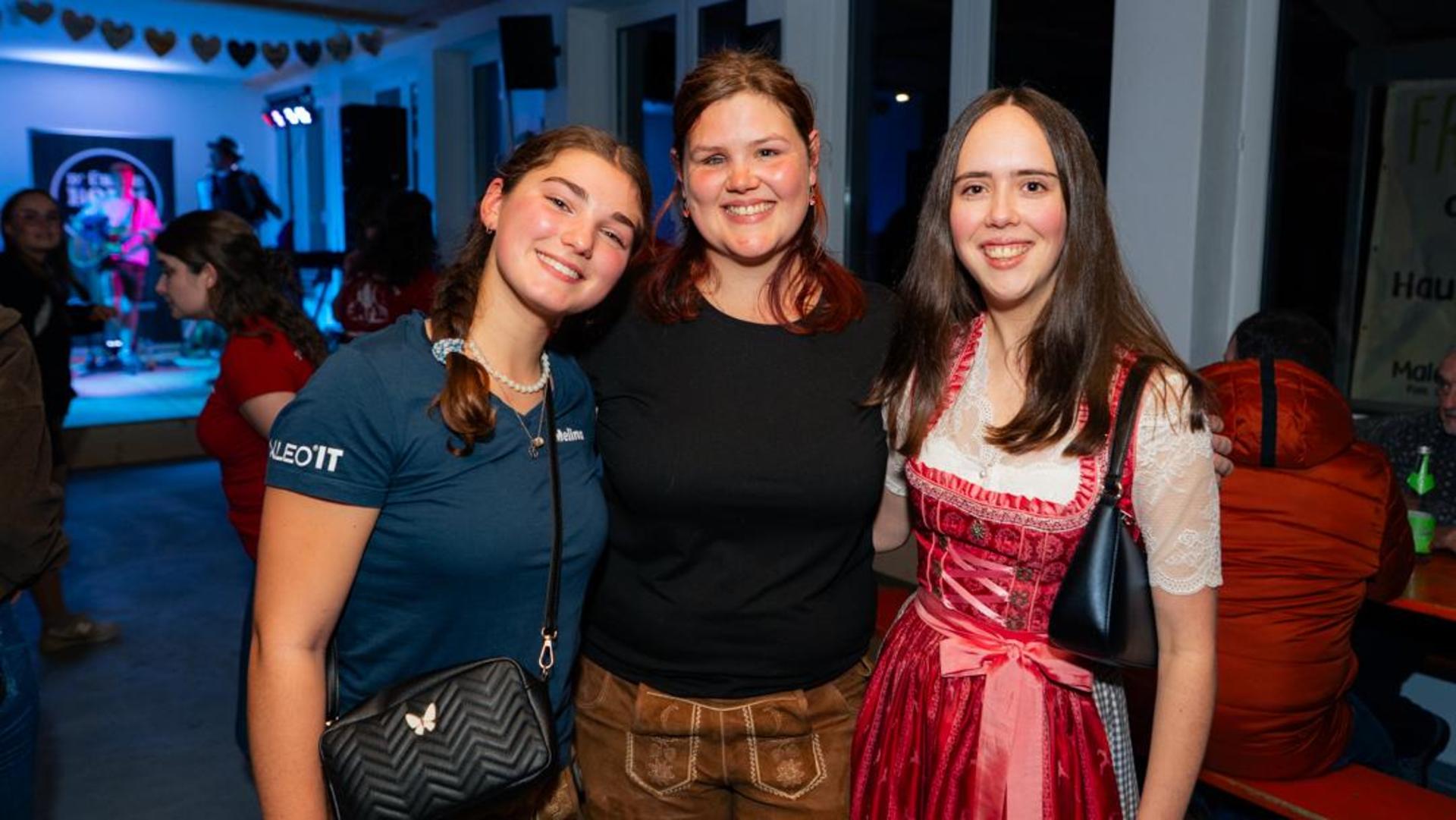 Die besten Bilder vom Kirwa-Samstag in Thansüß. (Bild: Hannes Stock)