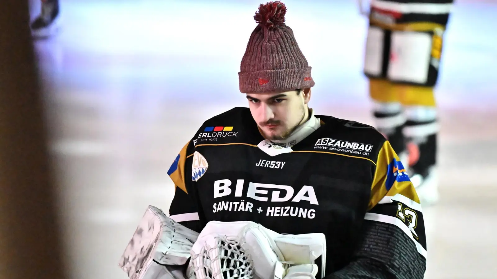 Der Goalie David Kubik wird auch kommende Saison für den ERSC Amberg auflaufen.  (Bild: Hubert Ziegler)