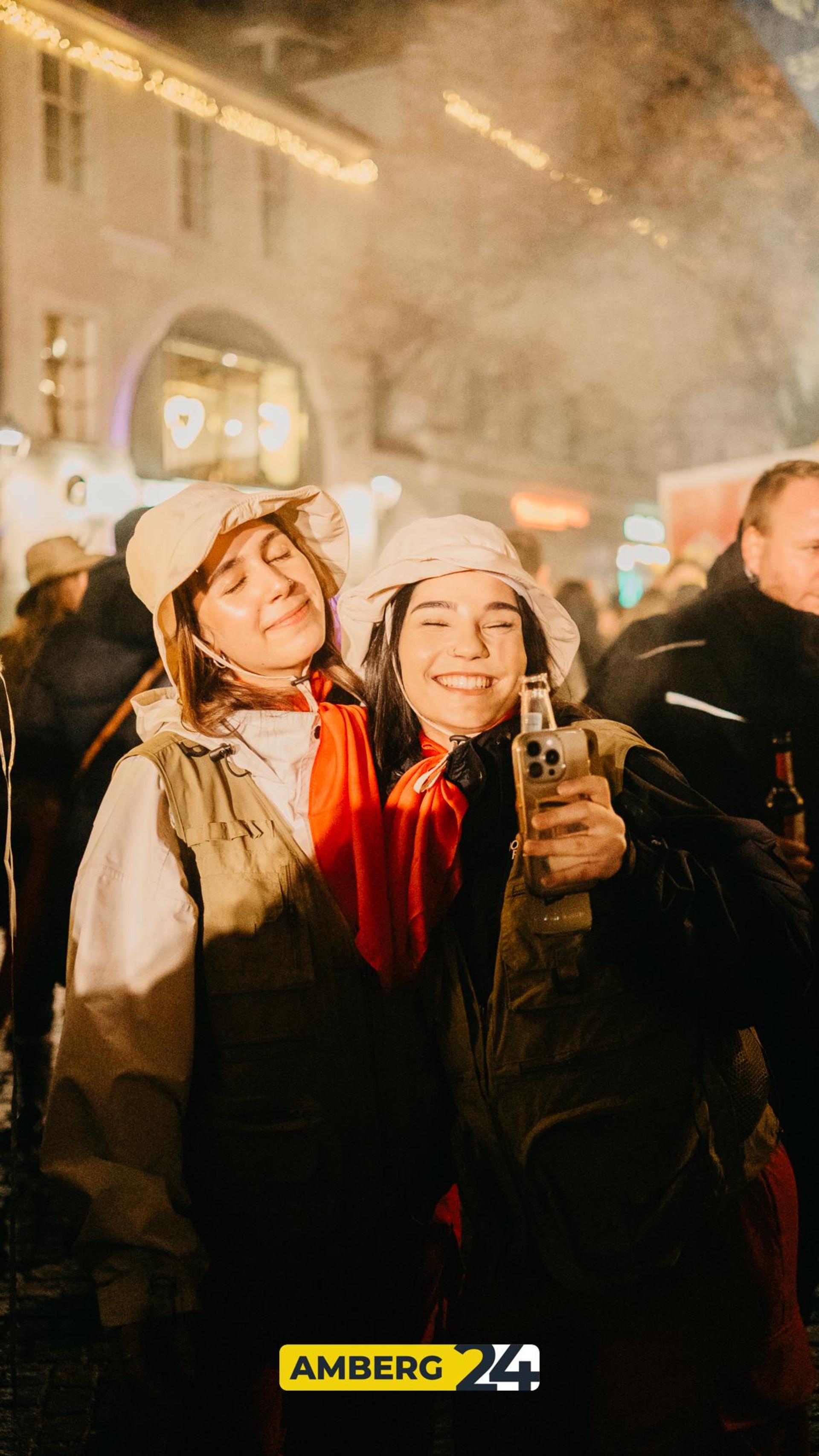 Die Bilder der Amberger Hexennacht vom Marktplatz. (Bild: Mario Donhauser)