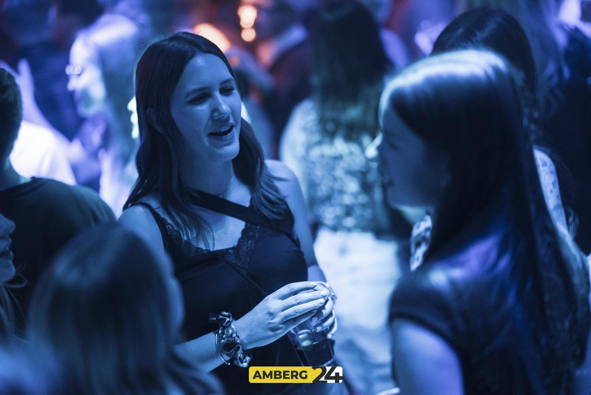 Party am 1. Weihnachtsfeiertag im Happy Rock.  (Bild: Martin Sponsel)