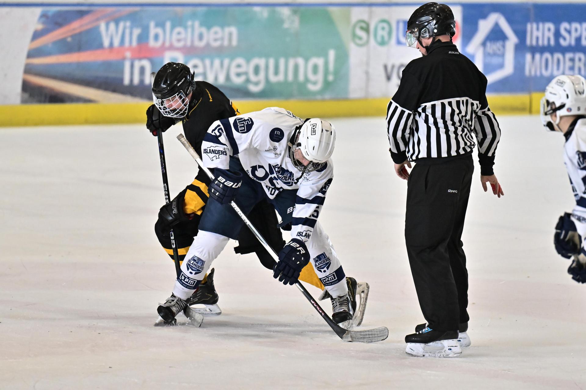 Eishockey Landesliga-Meisterschaft der U17 mit ERSC Amberg.  (Bild: Hubert Ziegler)