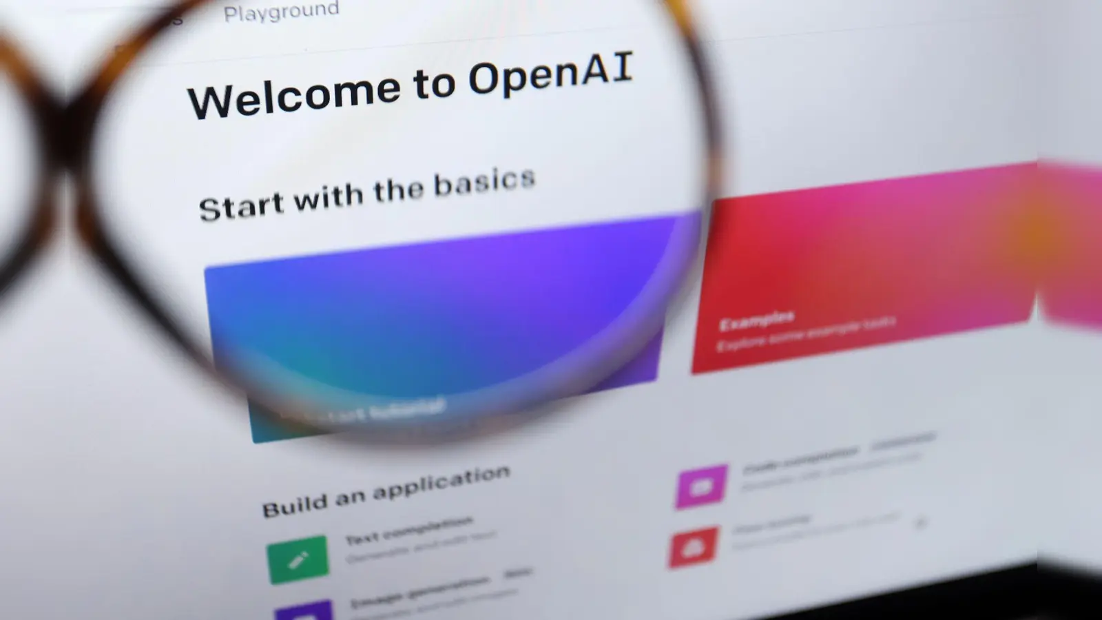 ChatGPT von OpenAI löste vor rund drei Jahren den Hype um künstliche Intelligenz aus. (Archivbild) (Bild: Karl-Josef Hildenbrand/dpa)