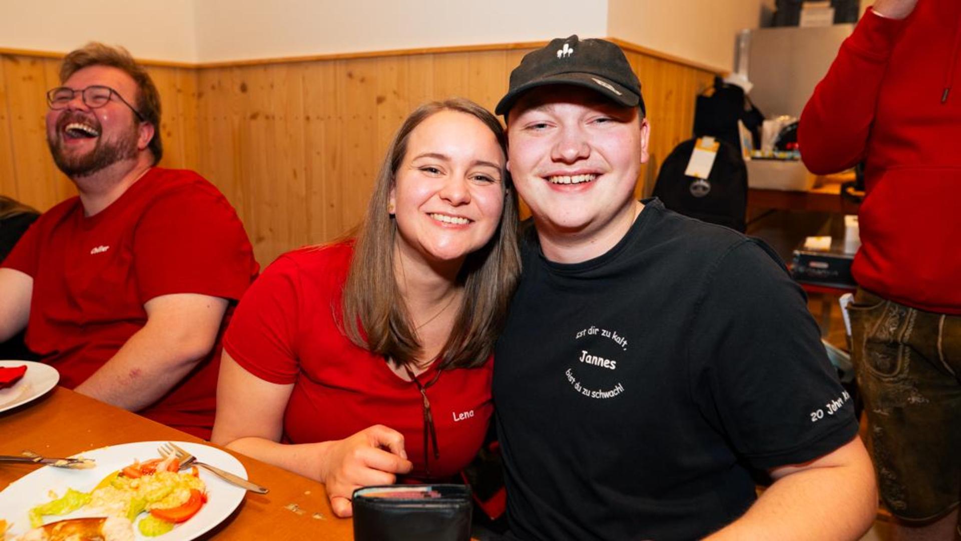 Endspurt bei der Thansüßer Kirwa am Montag.  (Bild: Hannes Stock)