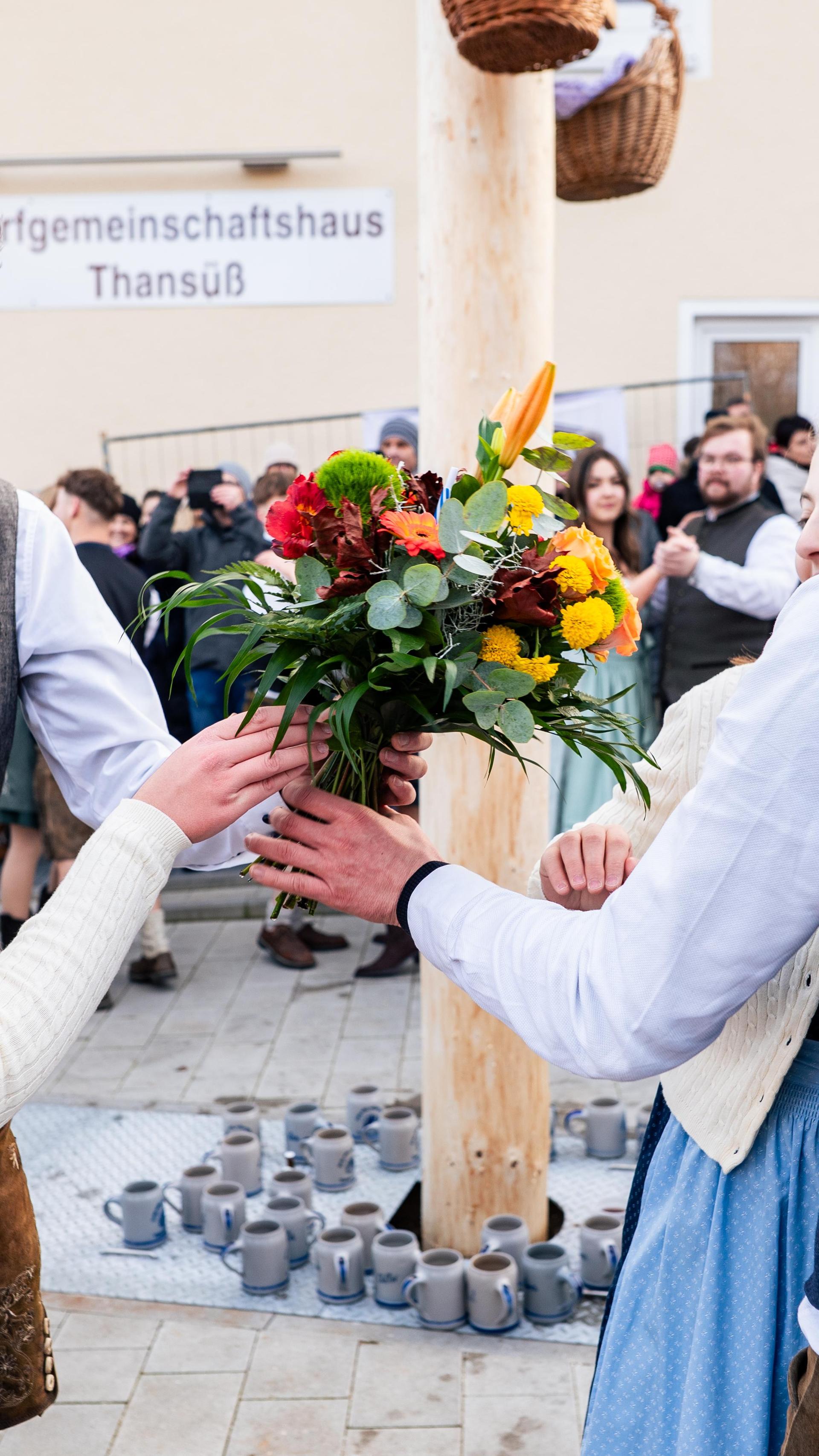 Thansüßer Kirwa am Sonntag.  (Bild: Hannes Stock)