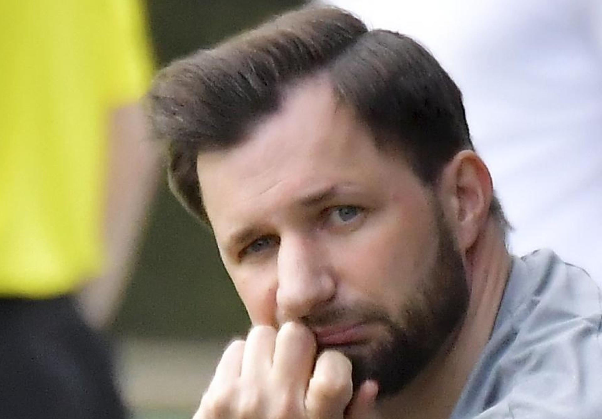 Dominic Rühl sitzt nächste Woche im Derby gegen die SpVgg SV Weiden erstmals auf der Trainerbank der DJK Gebenbach. (Archivbild: Hubert Ziegler)