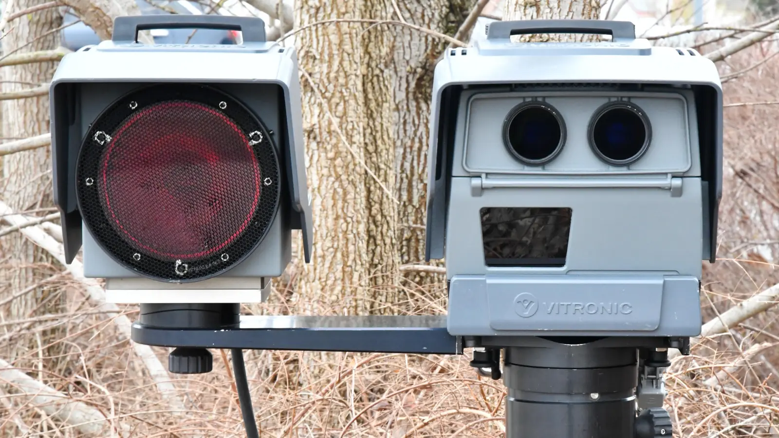 Auf der B 14 bei Schnaittenbach geriet ein BMW-Fahrer mit 172 statt der erlaubten 100 km/h in eine Geschwindigkeitskontrolle der Verkehrspolizei Amberg. (Symbolbild: Petra Hartl)