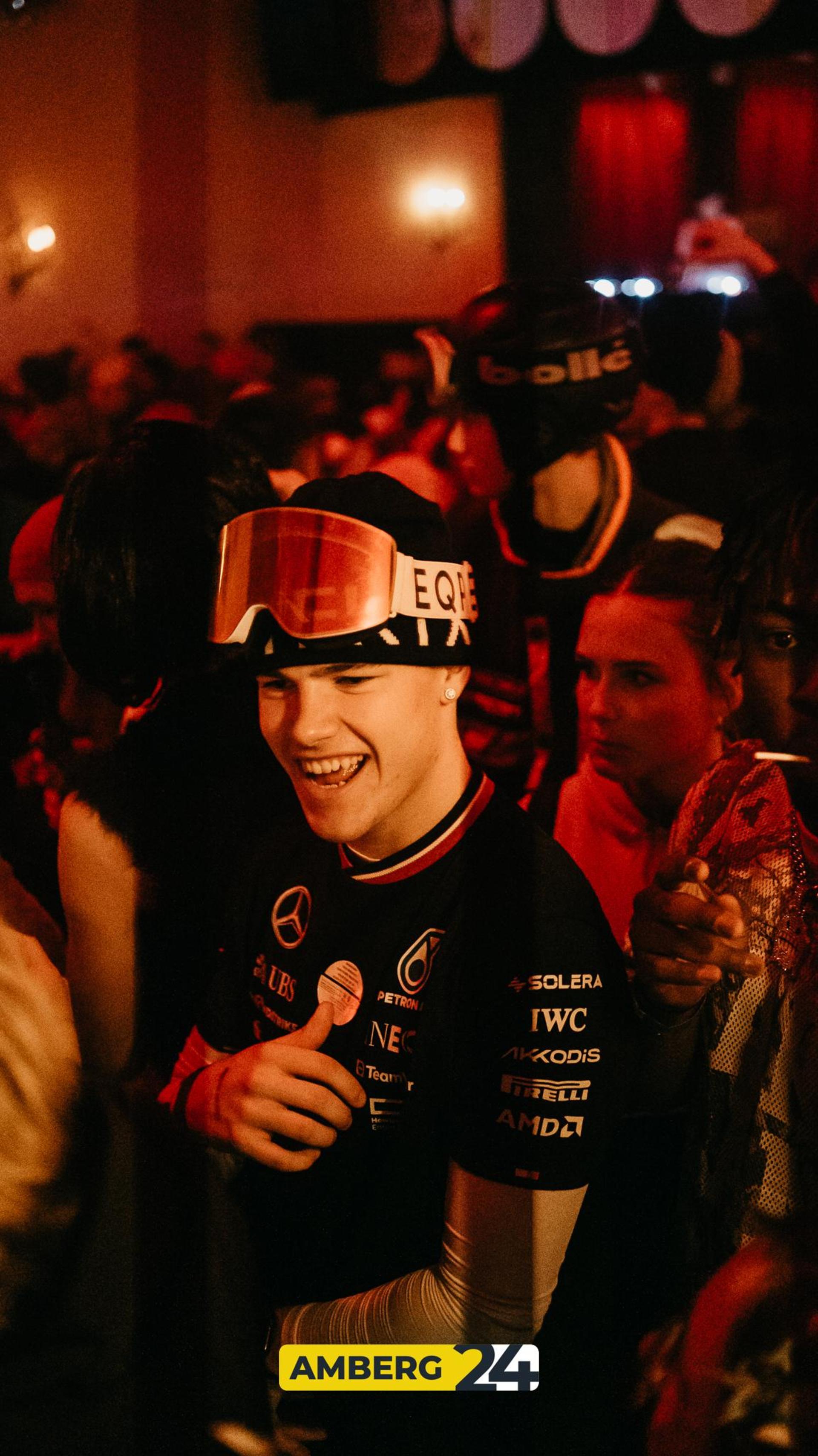 Hexen und Narren waren am Donnerstag auch im Casino unterwegs. (Bild: Mario Donhauser)