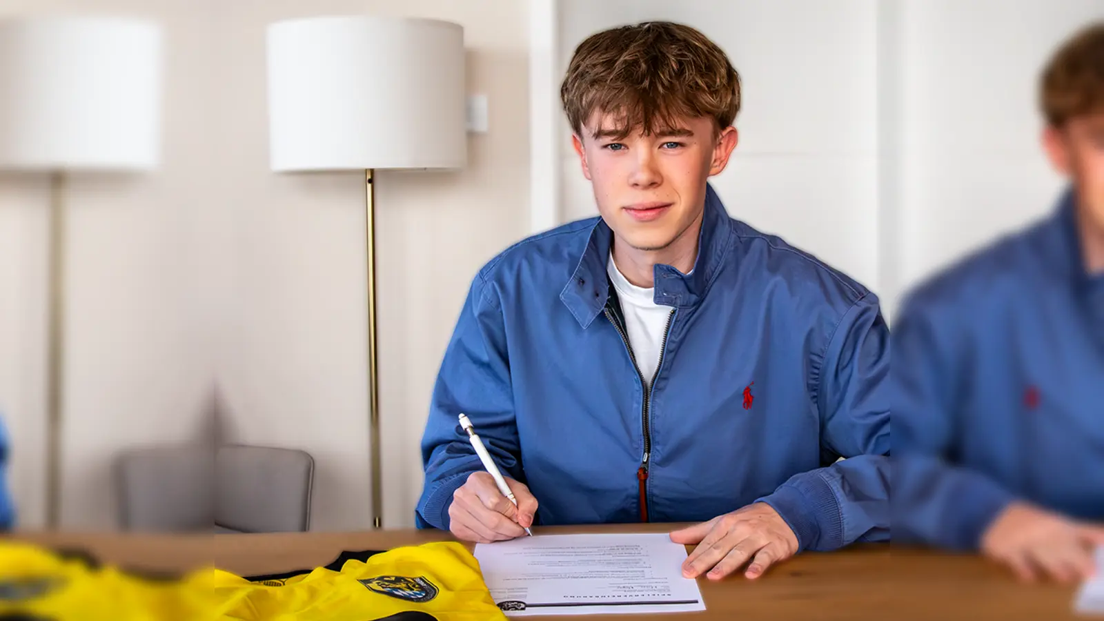 Marc Meyer kickt schnürt nächste Saison seine Schuhe für den FC Amberg. (Bild: FC Amberg | Matthias Reuß)