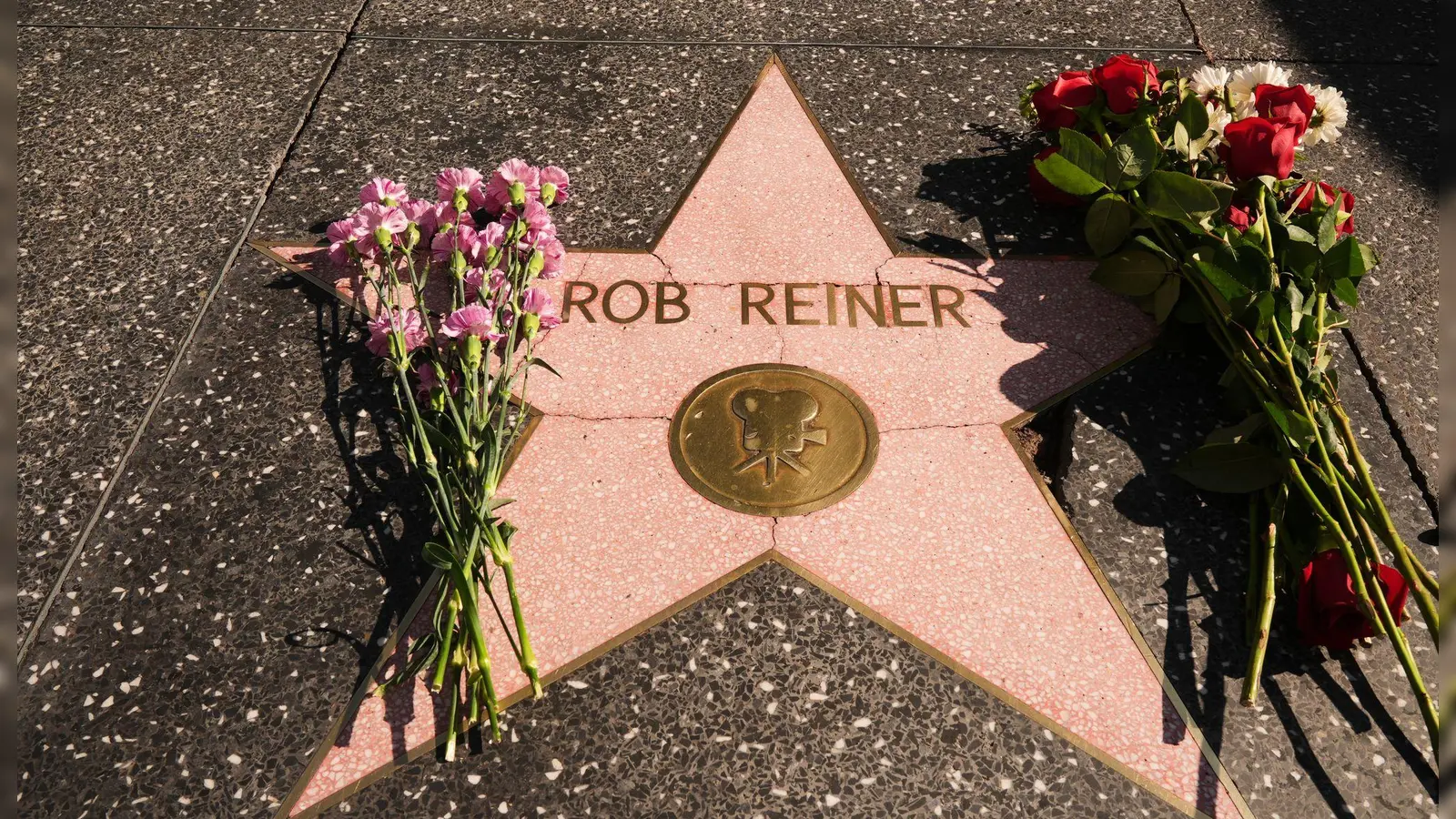 Hollywood trauert um den Star-Regisseur.  (Bild: Damian Dovarganes/AP/dpa)