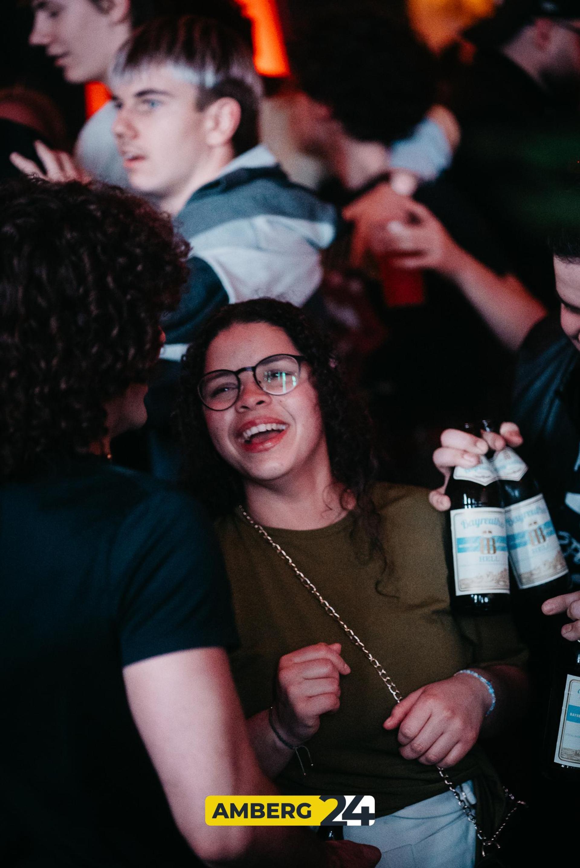 Im Casino-Saal war am Samstag die erste VIBES-Party des Jahres. (Bild: Mario Donhauser)