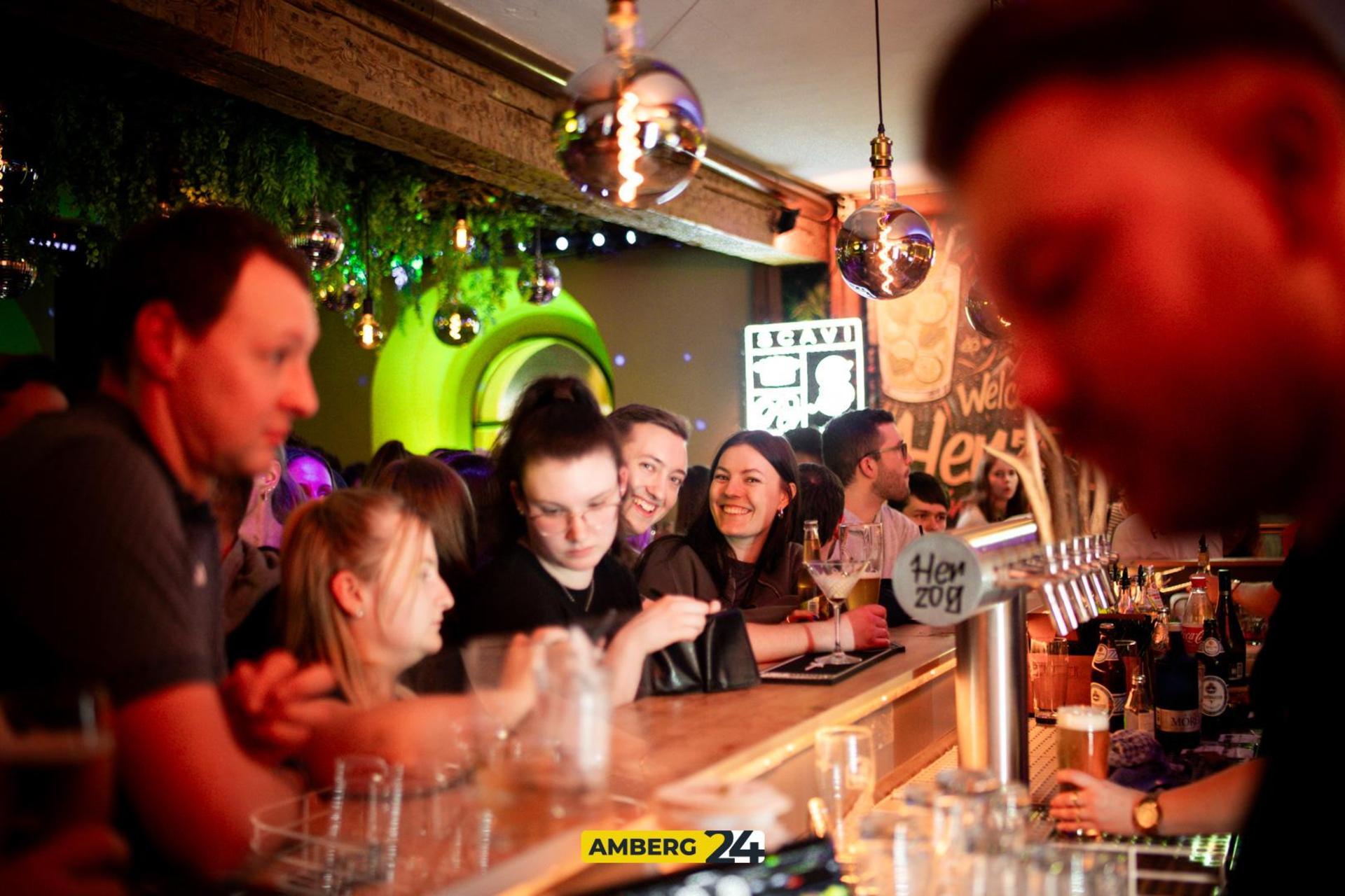 Im „Herzog” in Sulzbach-Rosenberg stieg am Samstag die Hallenmasters Afterparty. (Bild: Julia Bär)