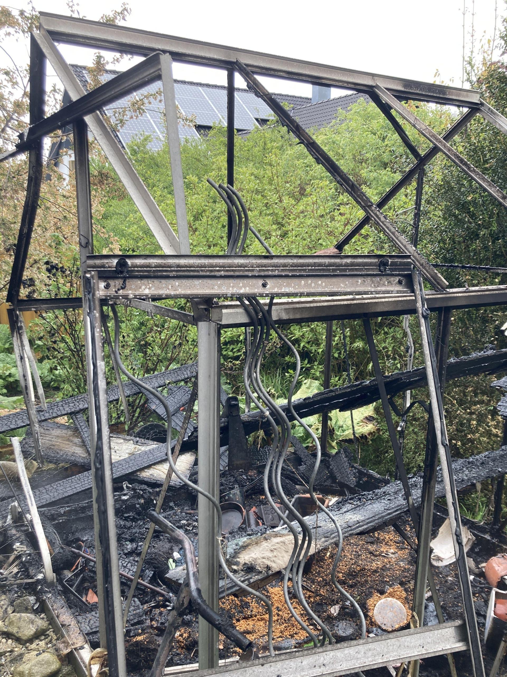 In Gallmünz ist ein Gartenhaus abgebrannt.  (Bild: Polizei Sulzbach-Rosenberg/exb)