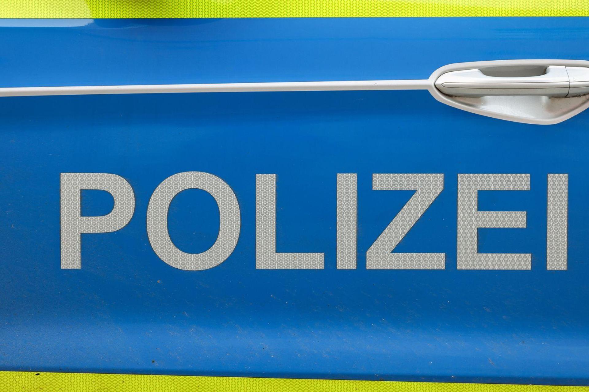 Der Mann stürzte mit einem Atemalkoholwert von mehr als 3,5 Promille in den Main. (Symbolbild) (Bild: Jan Woitas/dpa)