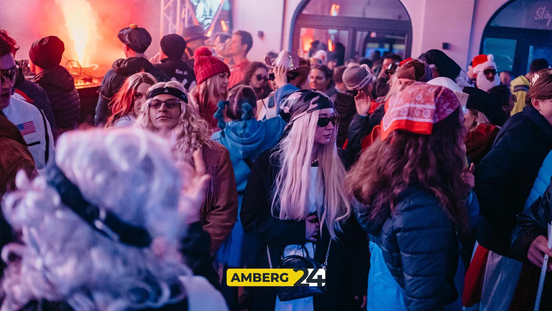 Wie die Hexennacht in den Drei Höfen gefeiert wurde, zeigen die Bilder von Fotograf Mario. (Bild: Mario Donhauser)