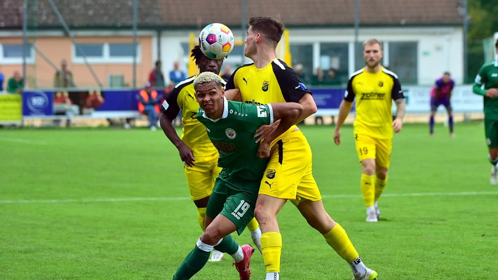 Kevin Mutove wechselt vom VfB Eichstätt zu Borussia Dortmund II.<br><br> (Bild: Dirk Meier)