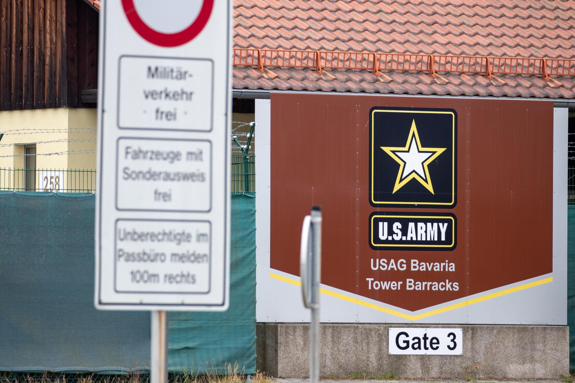 Auf den Übungsplätzen in der Oberpfalz wird aktuell strenger kontrolliert. (Archivbild: Daniel Karmann/dpa)
