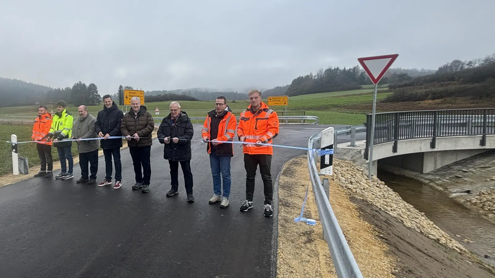 Das Millionen-Projekt Reinbachbrücke ist jetzt offiziell für den Verkehr freigegeben. (Bild: ge)