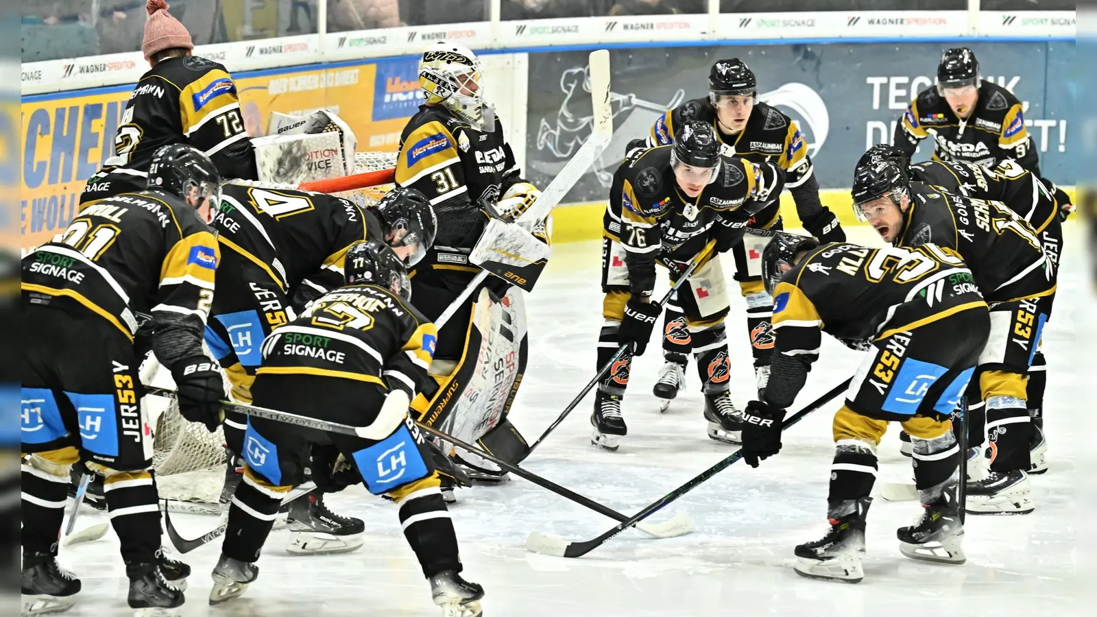 Der ERSC Amberg gastiert am Freitag in Grafing beim EHC Klostersee. (Bild: Hubert Ziegler)