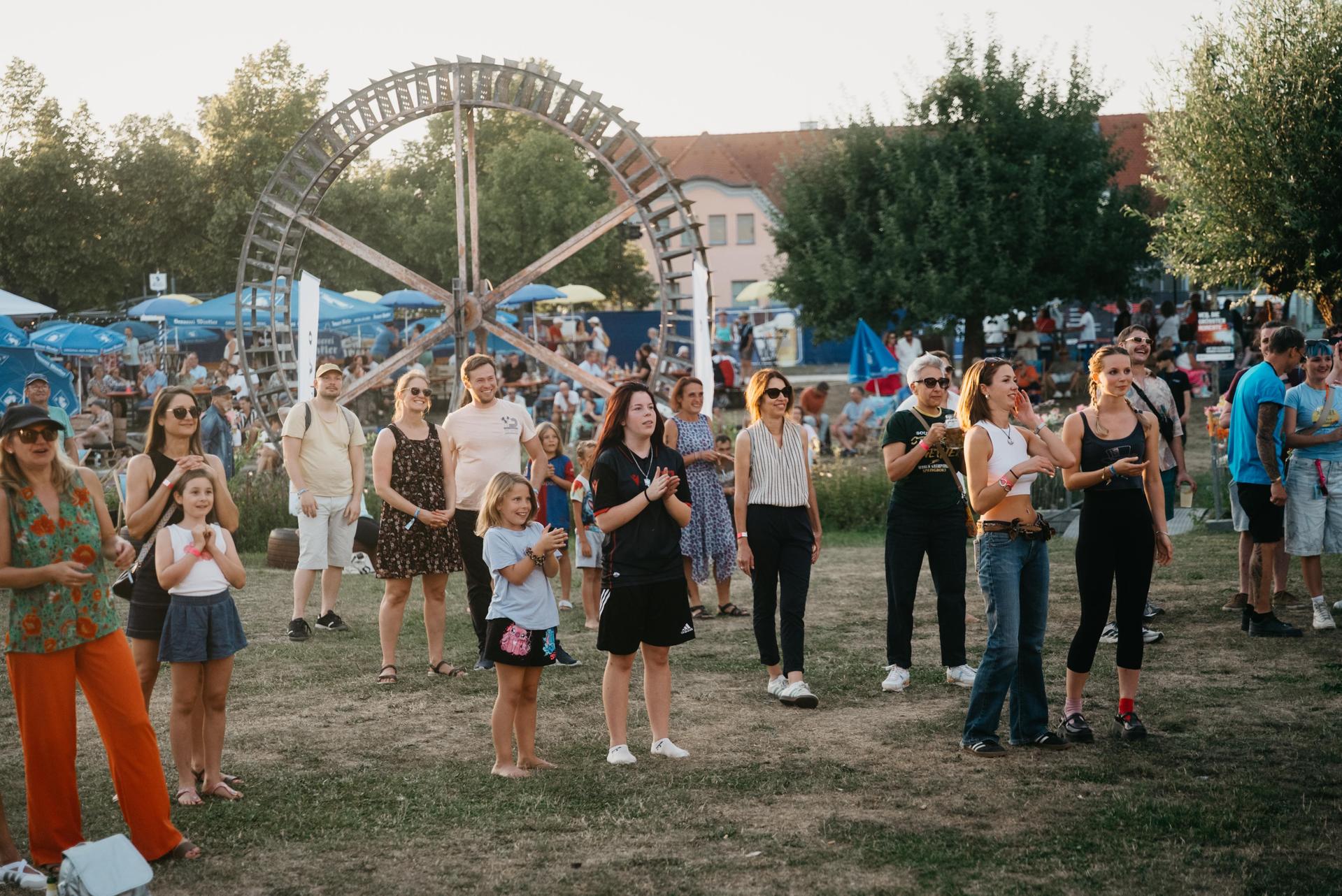 Sommer in der Stadt (Bild: Thiemo Donhauser)