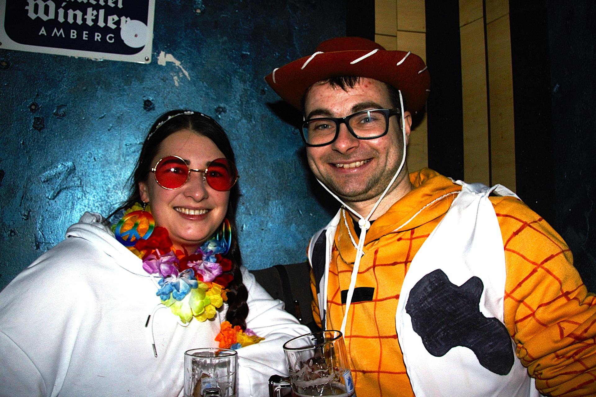 Das blaue Haus erfreute sich auch am Rosenmontag vieler vernarrter Besucher. (Bild: Marlin Nixdorf)