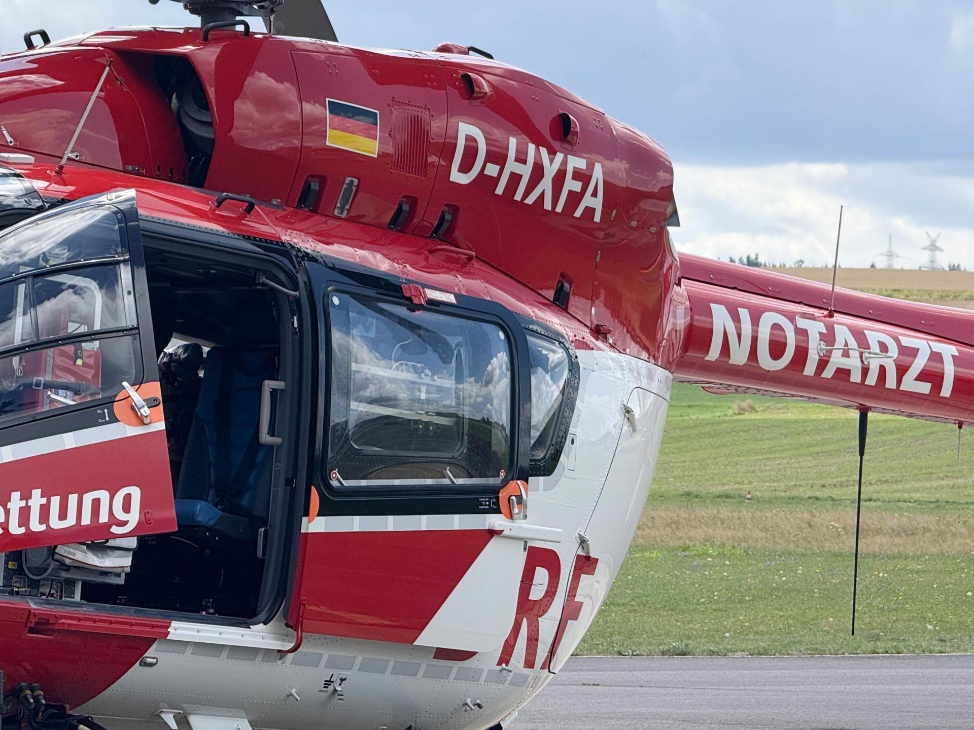 In Lauterhofen ereignete sich ein schwerer Verkehrsunfall mit drei Schwerverletzten. (Symbolbild: Gabi Schönberger)