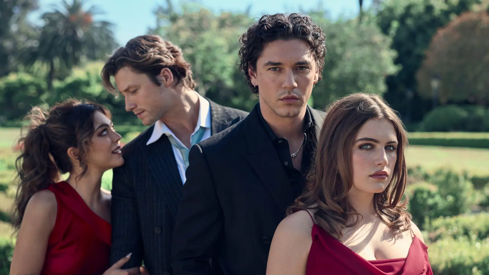 Die College-Serie „Off Campus“ beschäftigt derzeit Millionen weltweit. Das sind die Hauptfiguren. Linkes Paar: Allie und Dean (Mika Abdalla und Stephen Kalyn), rechtes Paar: Garrett und Hannah (Belmont Cameli und Ella Bright). (Bild: -/PrimeVideo/dpa)