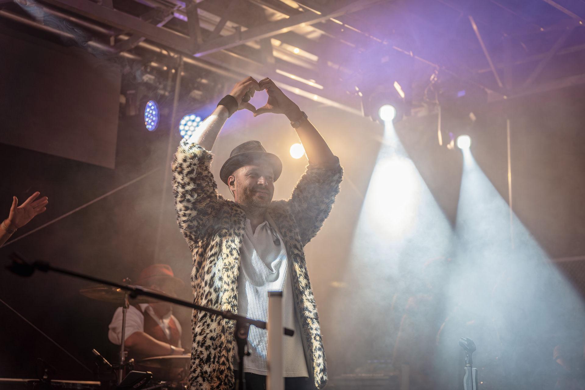 Amberg feiert Altstadtfest und macht die Nacht zum Tag. (Bild: Michael Golinski)