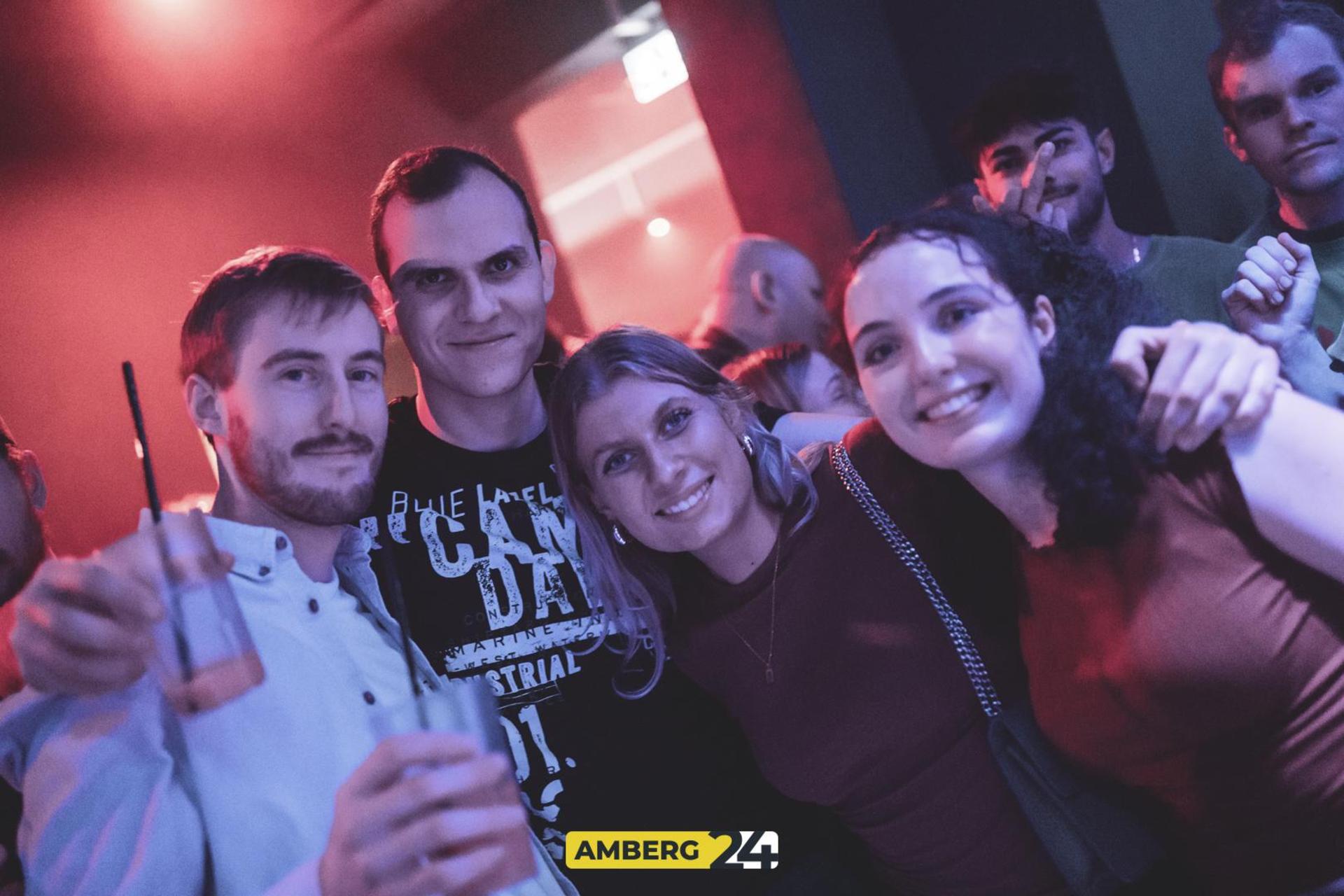 Party am 1. Weihnachtsfeiertag im Happy Rock.  (Bild: Martin Sponsel)