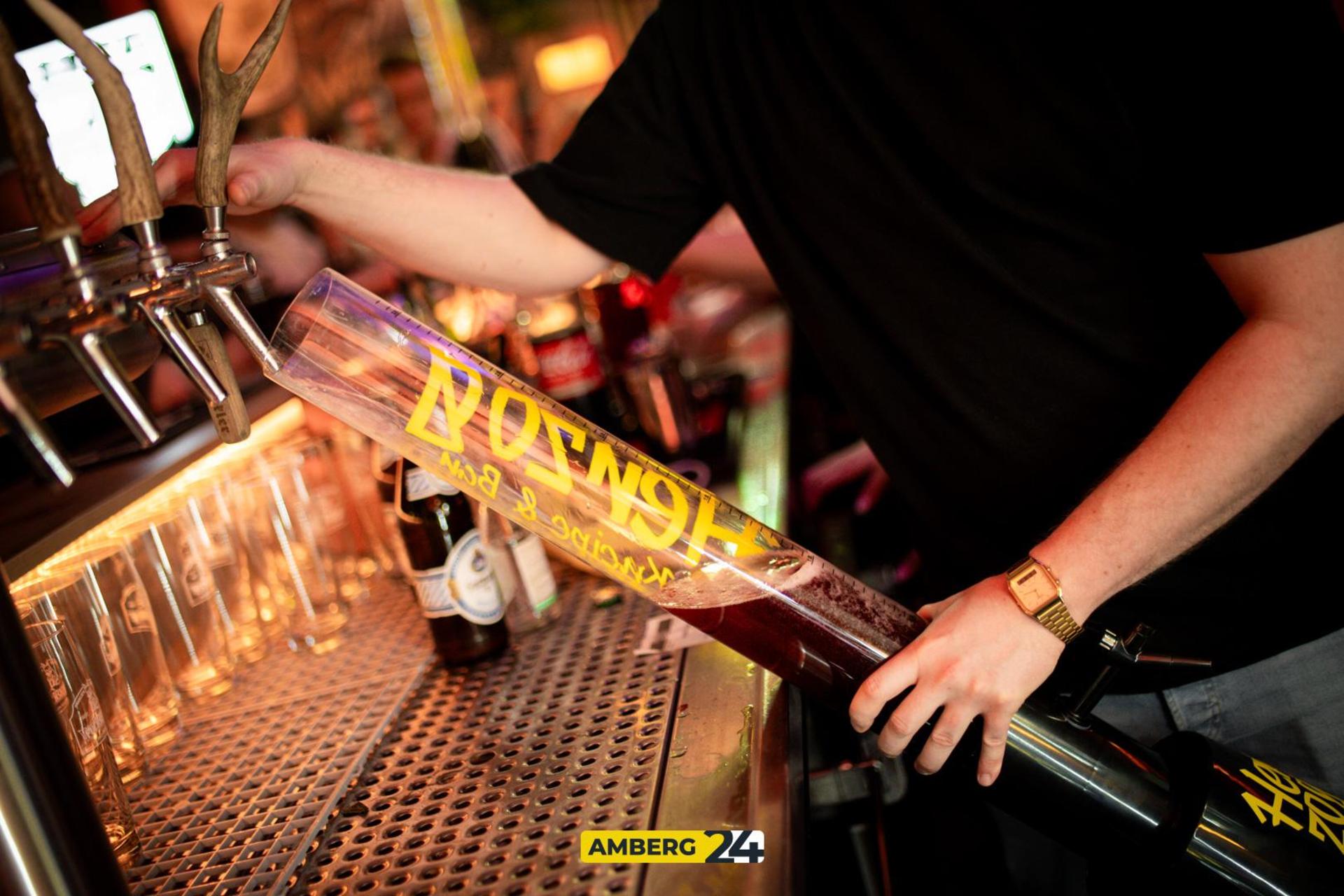 Im „Herzog” in Sulzbach-Rosenberg stieg am Samstag die Hallenmasters Afterparty. (Bild: Julia Bär)