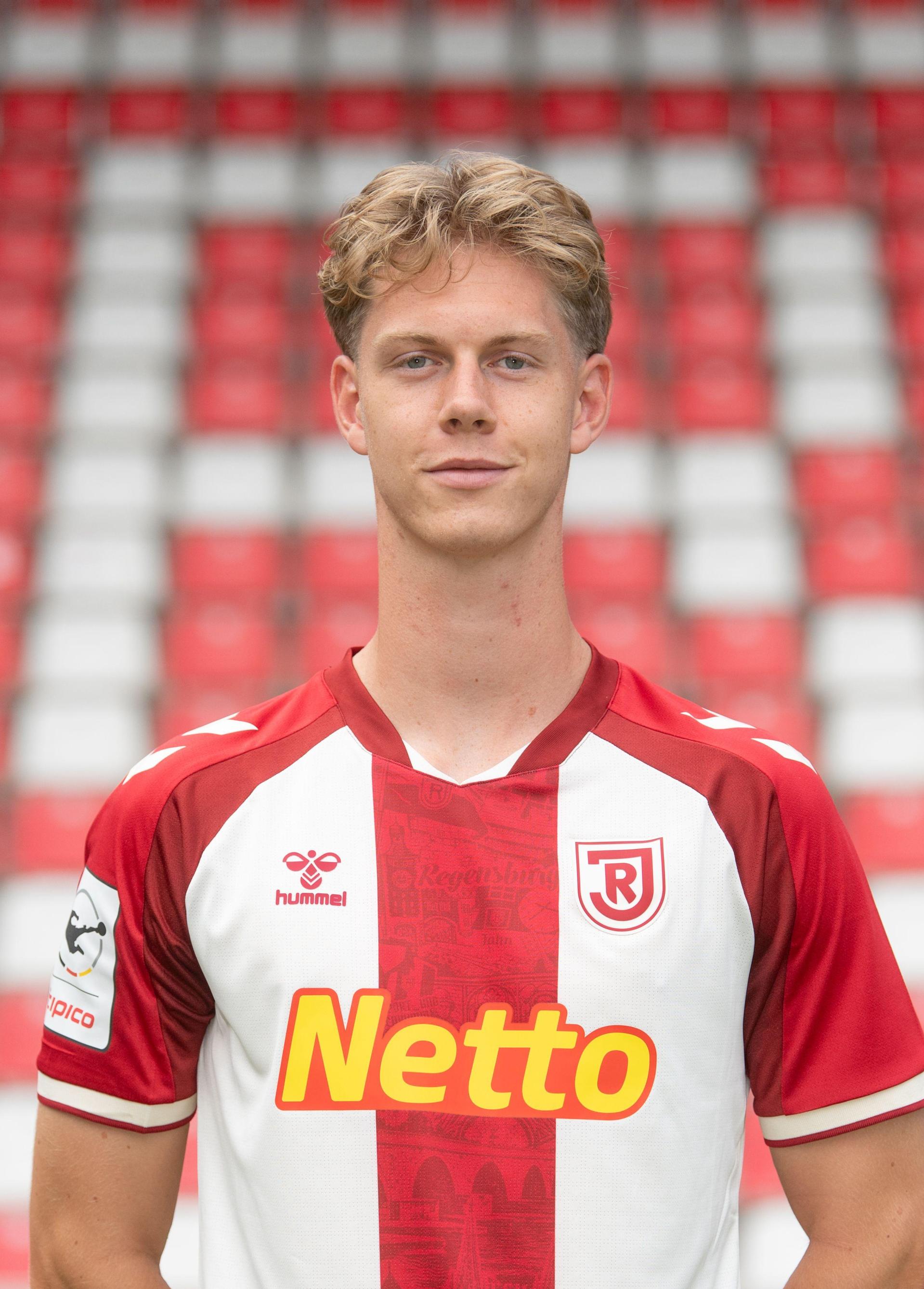 Leopold Wurm und der SSV Jahn kommen nächsten Sommer zum Tag der Partnervereine nach Nabburg. (Bild: Photo-Studio Büttner)