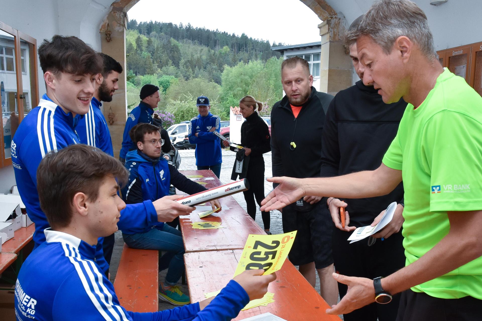 Der 40. Landkreislauf Amberg-Sulzbach findet am 9. Mai statt. Die Anmeldung dafür ist ab dem 19. März möglich.  (Archivbild: Stephan Huber)