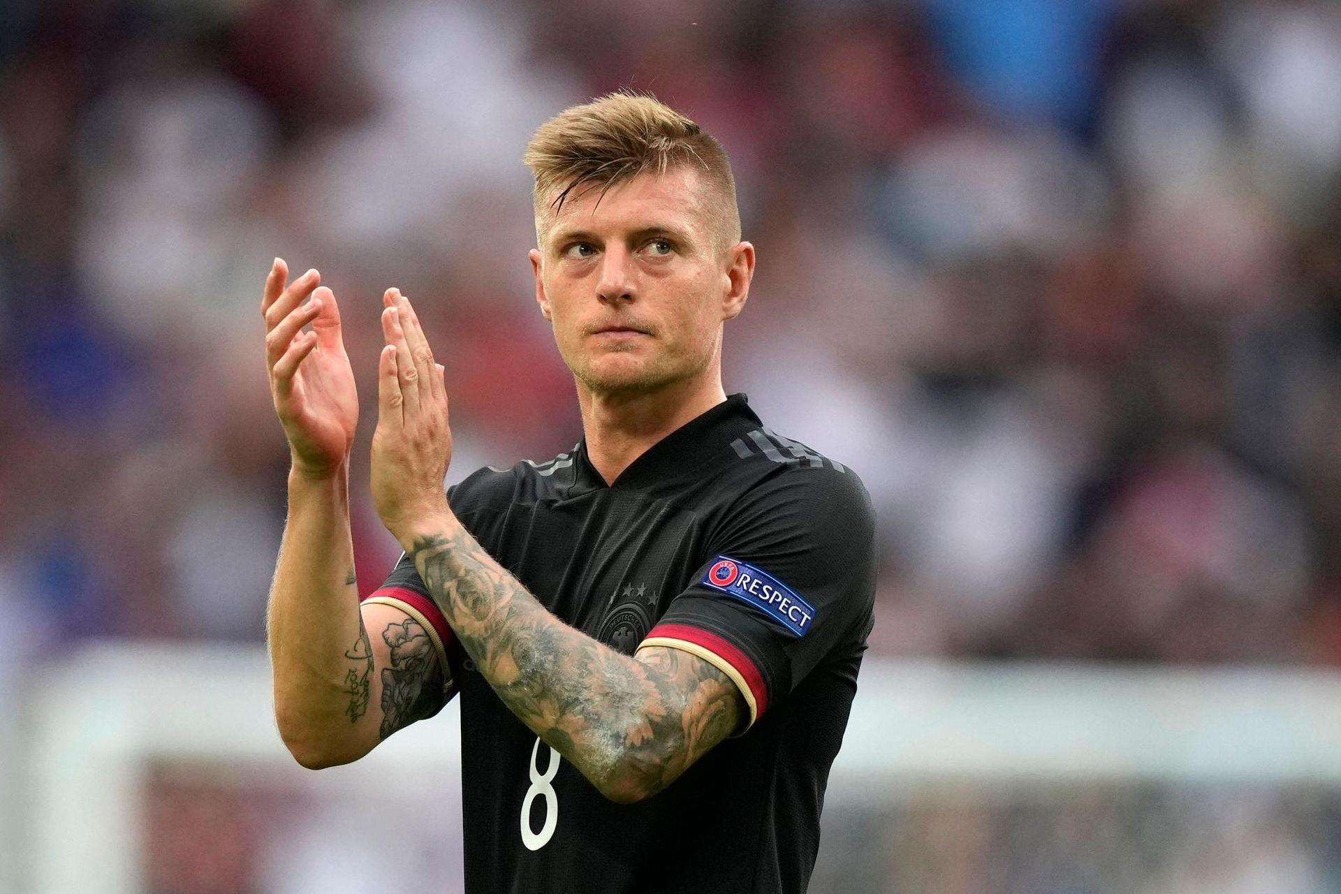 Leidet mit Bundestrainer Hansi Flick: Toni Kroos. (Bild: Frank Augstein/Pool AP/dpa)