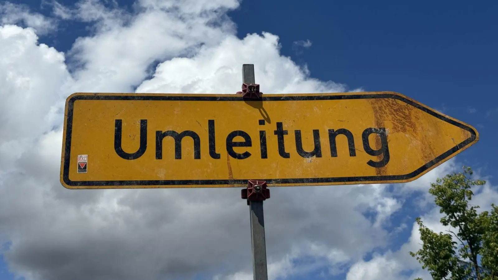 Die B 299 ist zwischen Lauterhofen und Kastl gesperrt. (Symbolbild: Heike Unger)