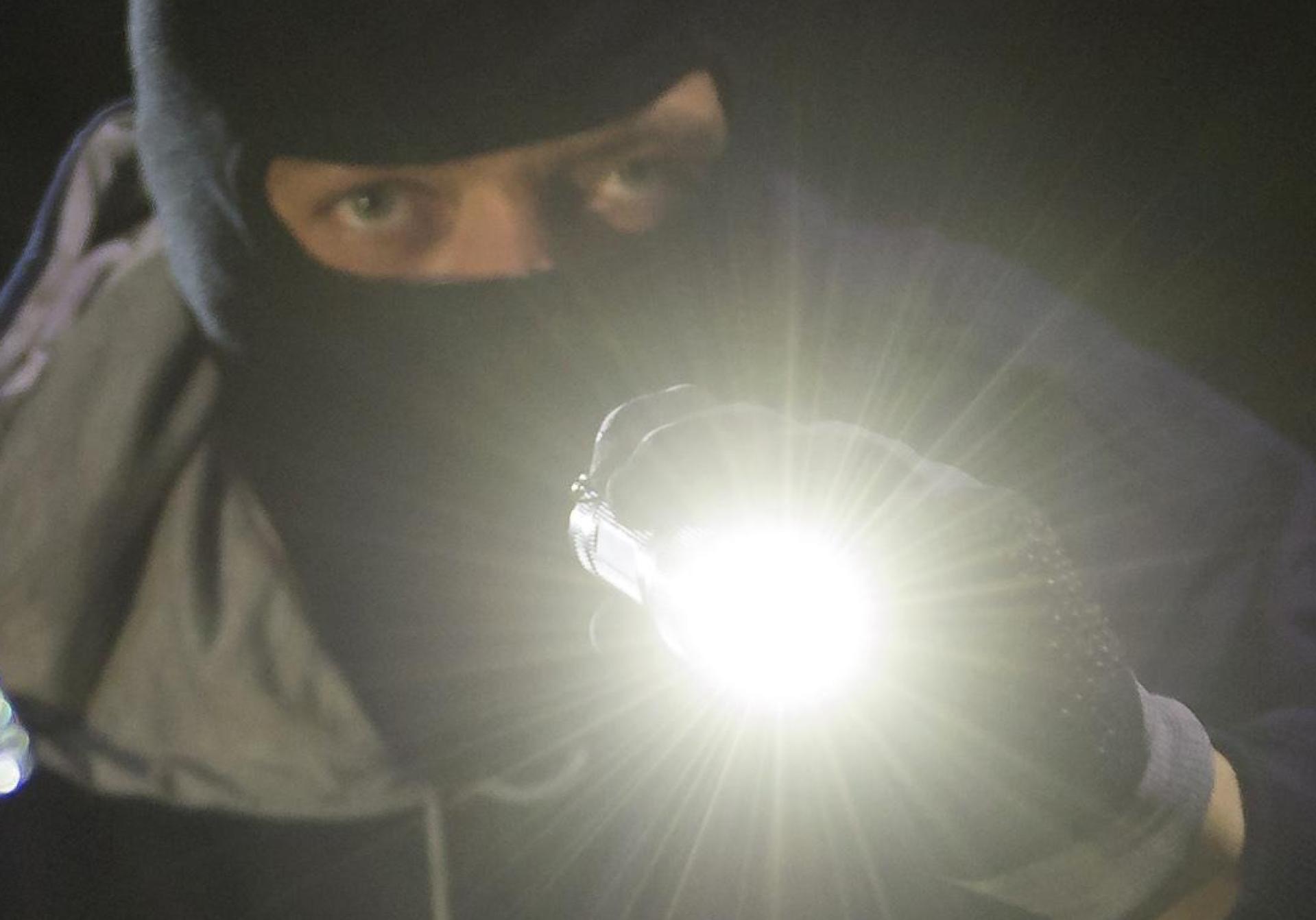 Unbekannte Einbrecher haben aus einer Ammerthaler Kapelle sakrale Gegenstände gestohlen.  (Symbolbild: Daniel Mauerer/dpa)