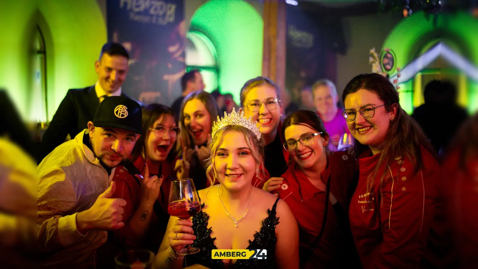 Im „Herzog” in Sulzbach-Rosenberg stieg am Samstag der Hausfasching.  (Bild: Julia Bär)