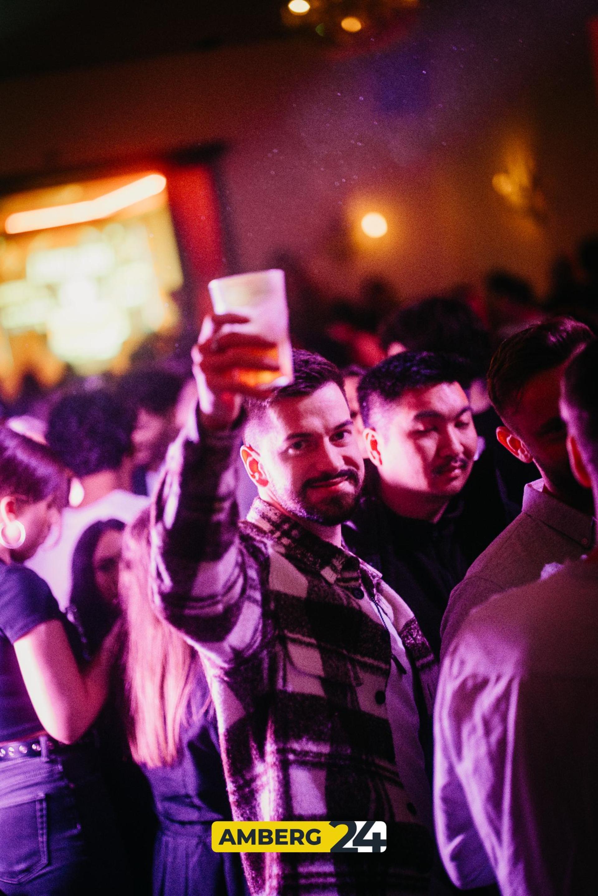 Models and Bottles im Casino in Amberg. (Bild: Mario Donhauser)