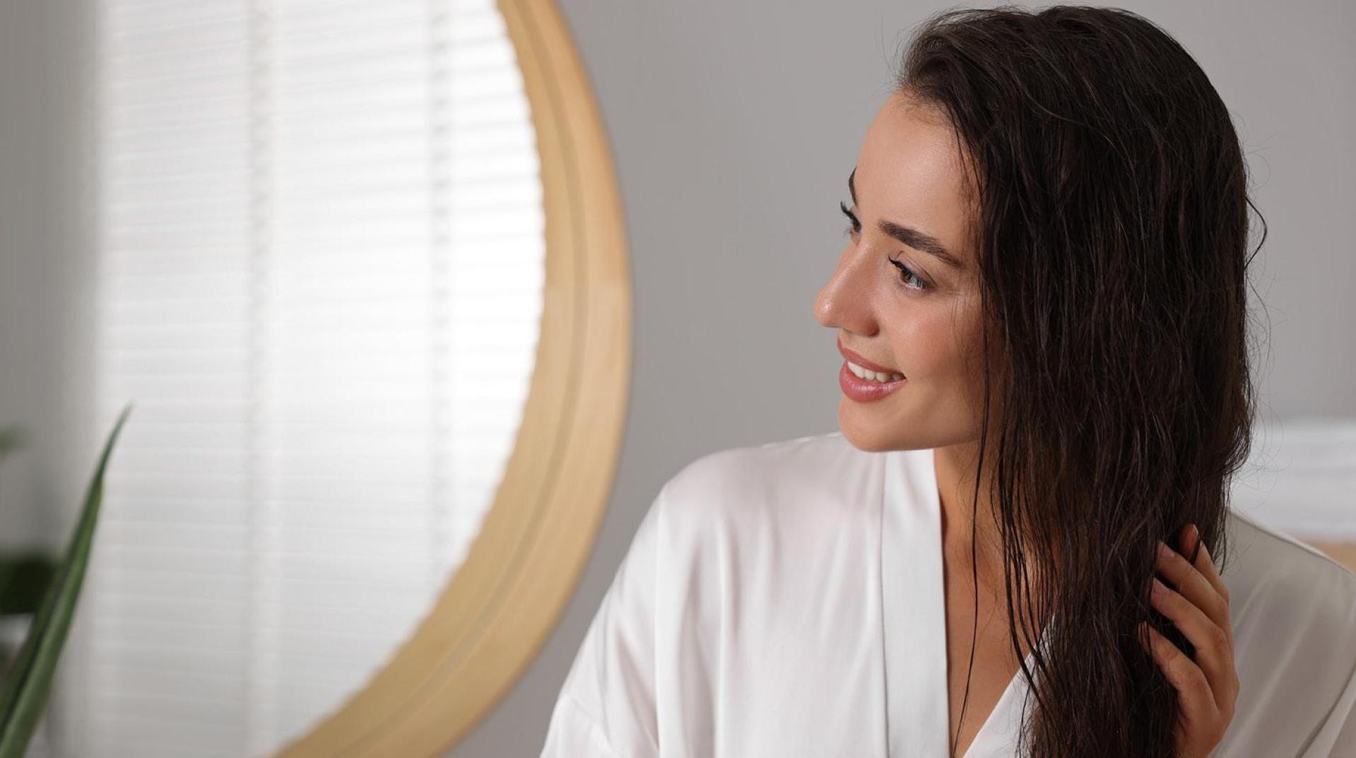 So bringst du deine Haare gut durch den Winter (Bild: Bonnielee – stock.adobe.com)