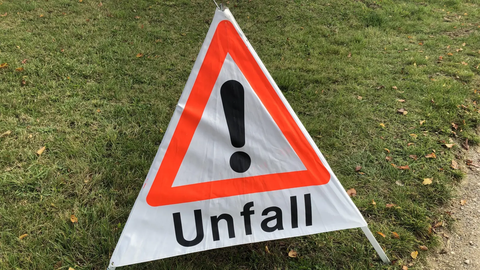 Lebensbedrohlich verletzt wurde eine Autofahrerin bei einem Unfall auf der A93 (Symbolbild: Heike Unger)