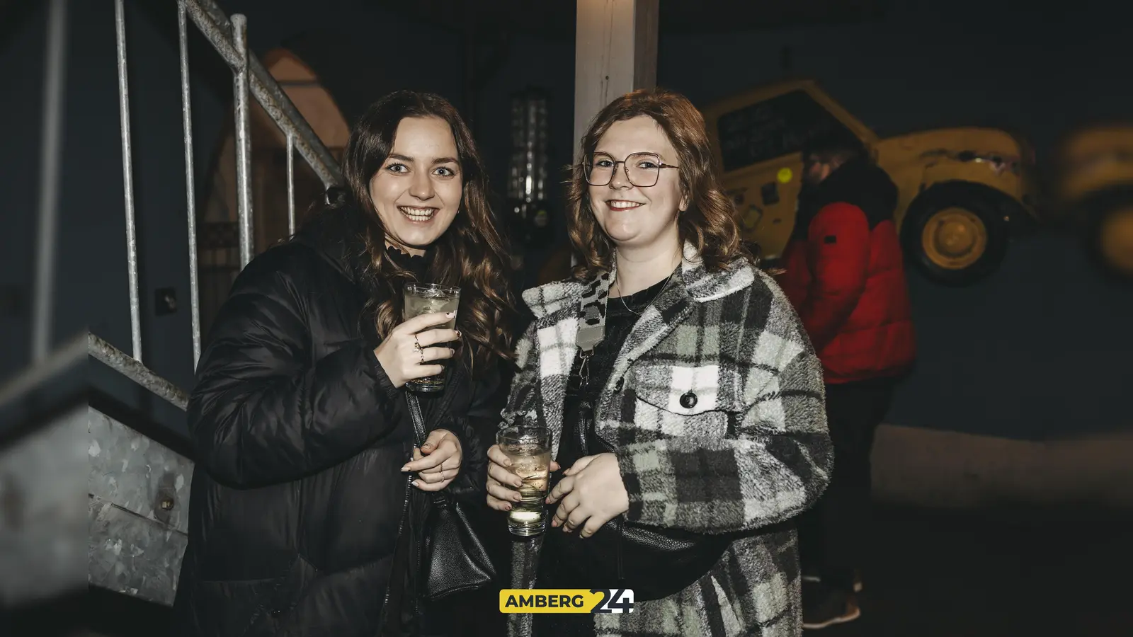 Am Samstag konnten ihr im Blauen Haus bei „Dance on Snow“ richtig Gas geben.  (Bild: Lolografie)