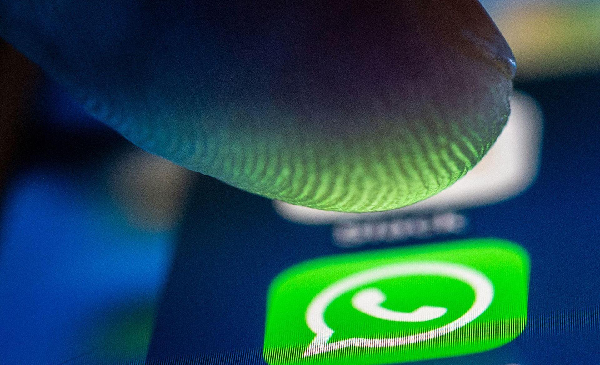 Sie haben ein WhatsApp-Konto? Gut. Dann können sie nun andere ohne Konto per Link zu Anrufen einladen. (zu dpa: „WhatsApp führt Gastanrufe ein: Mitreden auch ohne Konto“) (Bild: Zacharie Scheurer/dpa-tmn)