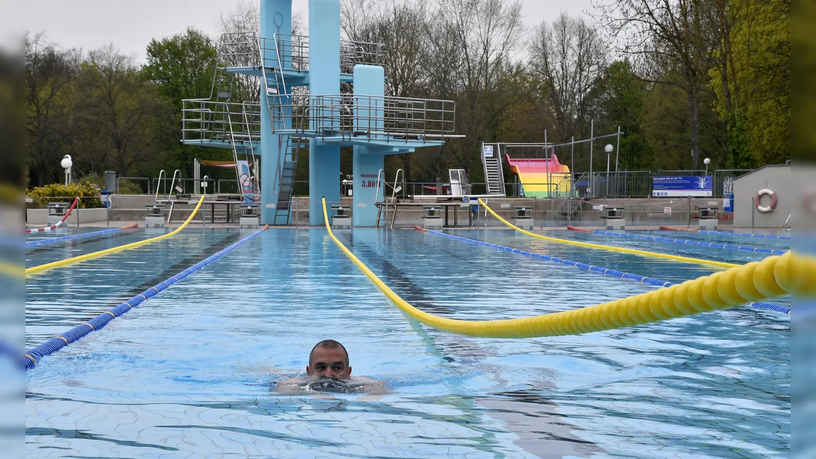 Die Badesaison im Hockermühlbad wird bis zum 20. September verlängert. (Archivbild: Petra Hartl)