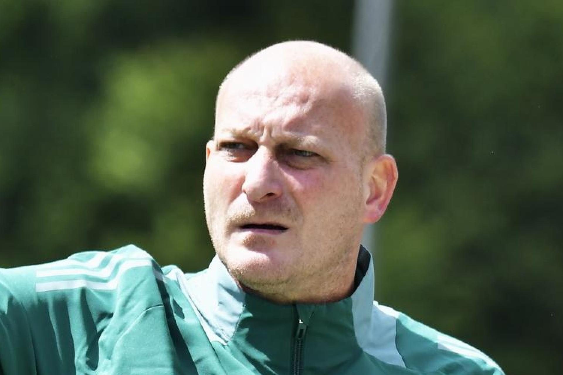 Tobias Rösl und seine DJK Ammerthal treten am Mittwochabend im Totopokal beim SC Feucht an. (Archivbild: Hubert Ziegler)