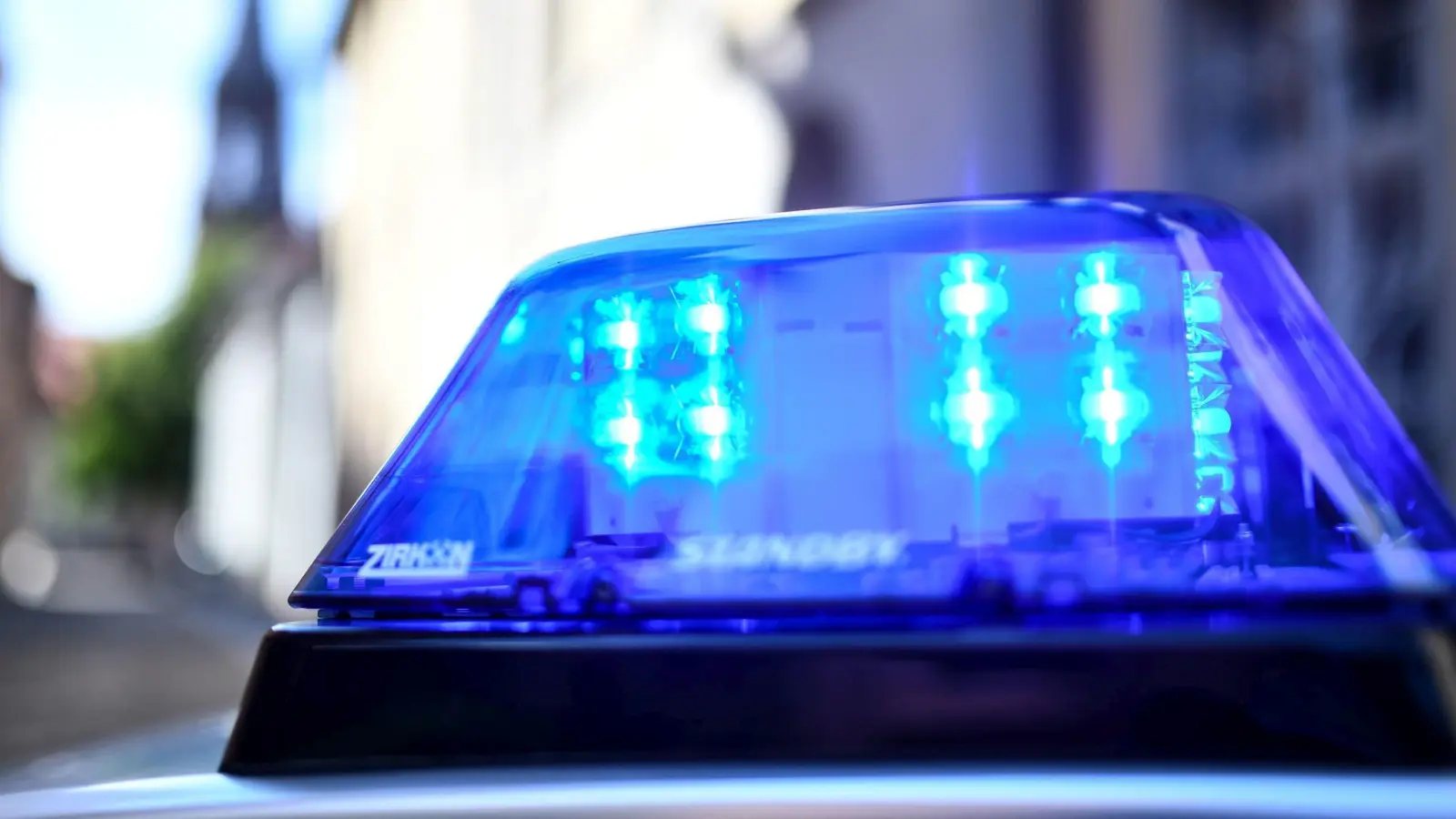 Ein 15-Jähriger meldet den Diebstahl seines Mountainbikes in Schwandorf. Die Polizei bittet um Hinweise. (Symbolbild: Patrick Seeger/dpa)