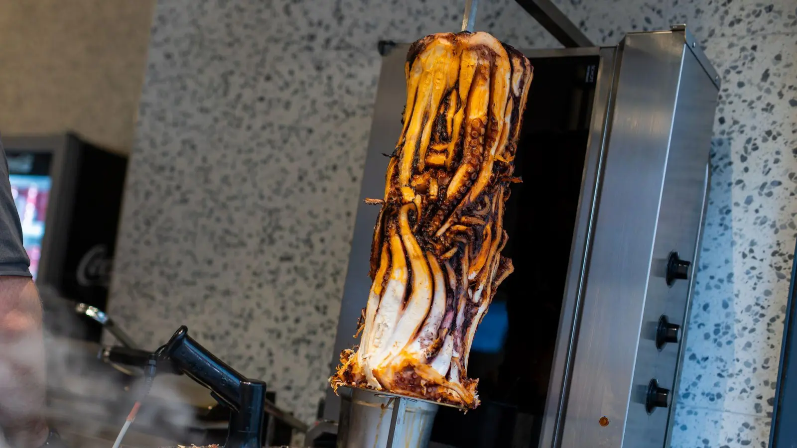 Sieht exotisch aus, soll aber schmecken.  (Bild: Philipp von Ditfurth/dpa)