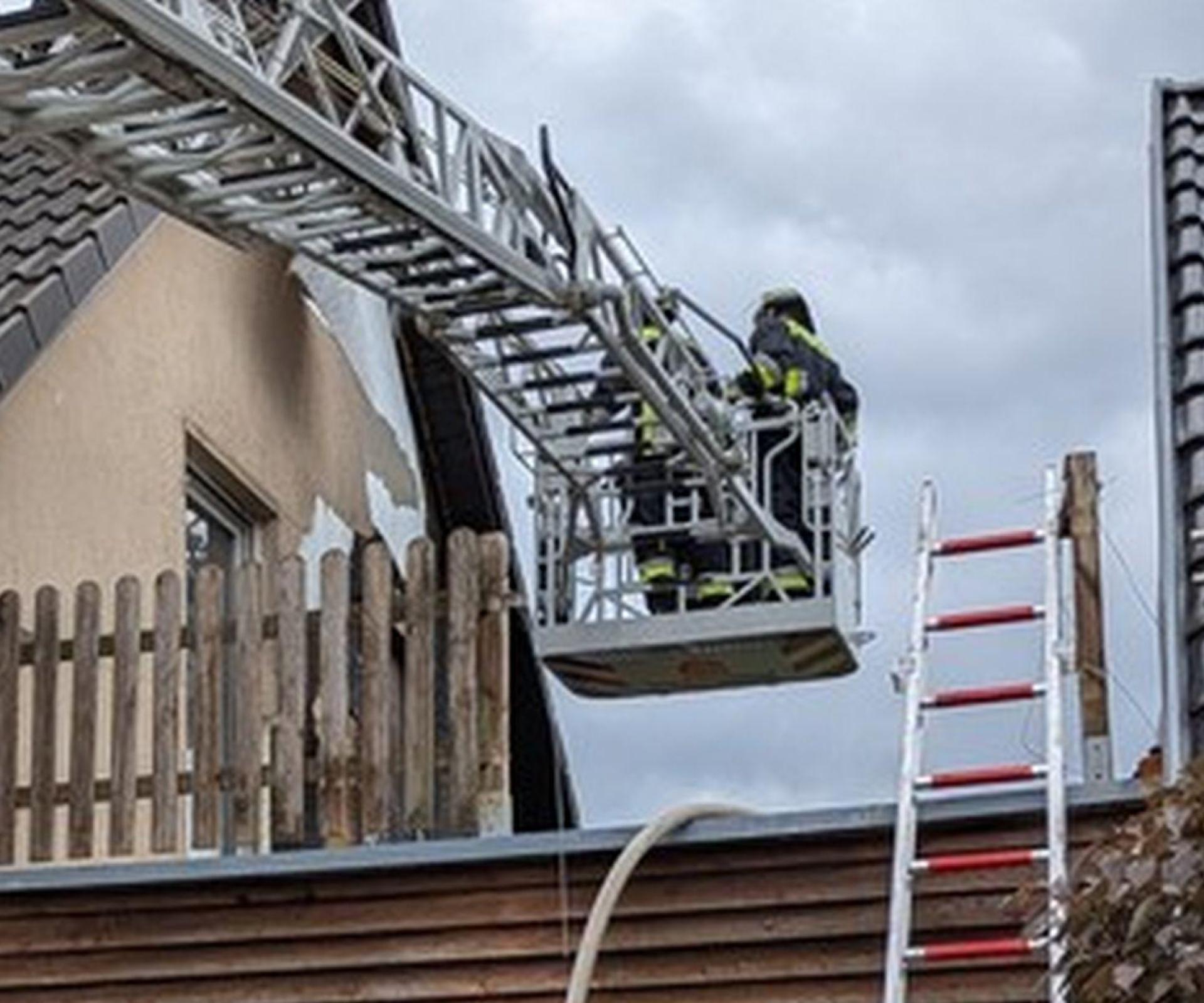 In Poppenricht musste am Samstag die Feuerwehr anrücken. (Bild: FFW Poppenricht)