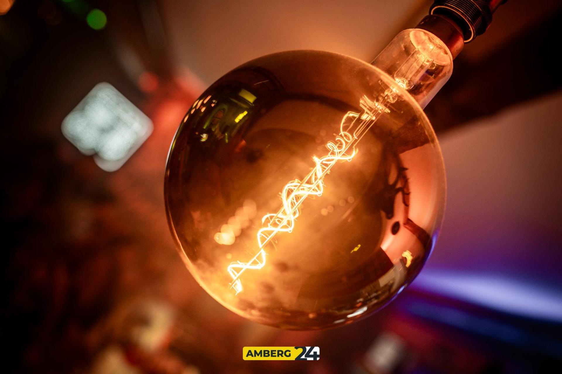 Die Bilder vom Karaoke im Herzog. (Bild: Julia Bär)