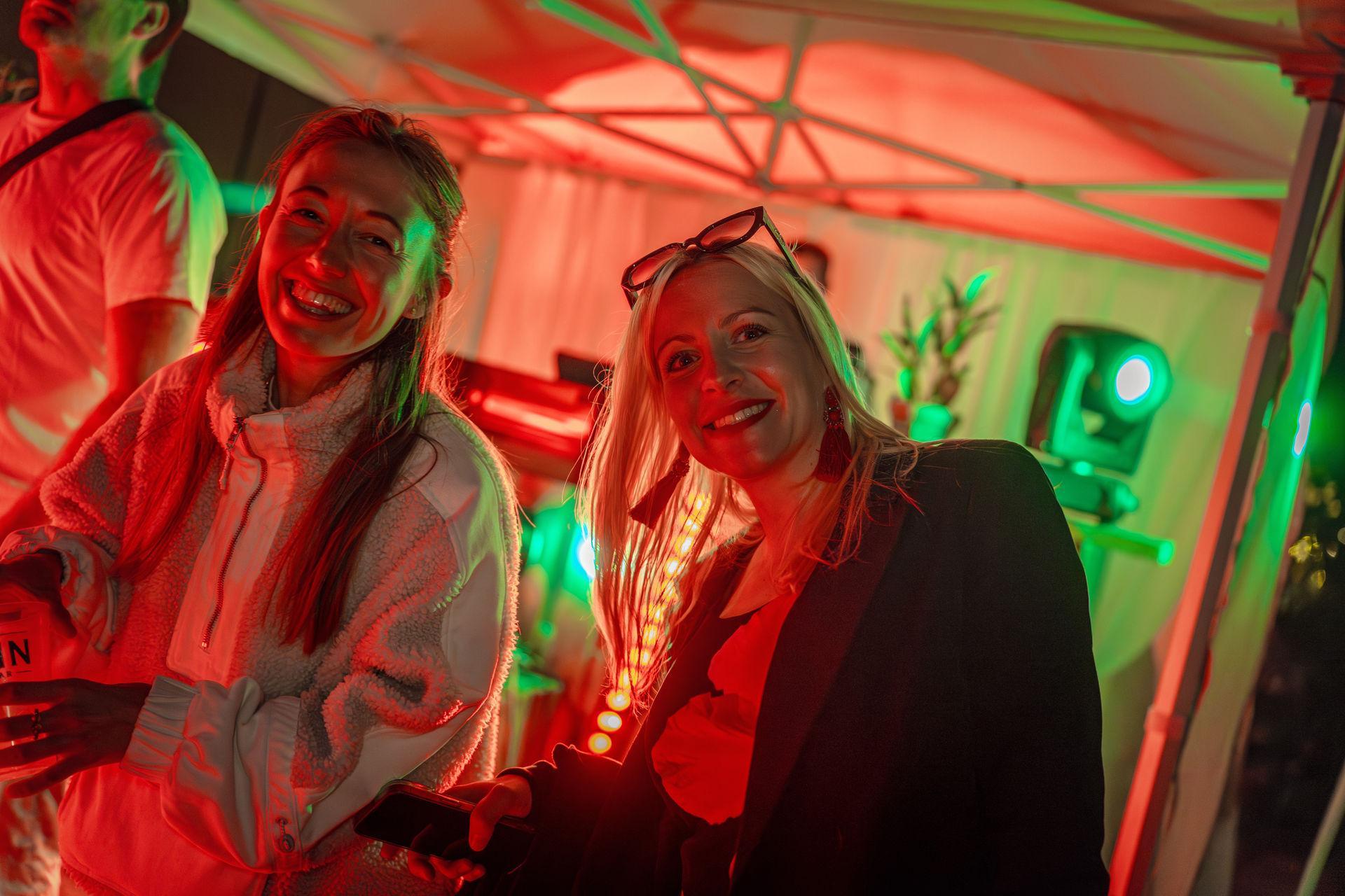 Amberg feiert Altstadtfest und macht die Nacht zum Tag. (Bild: Michael Golinski)