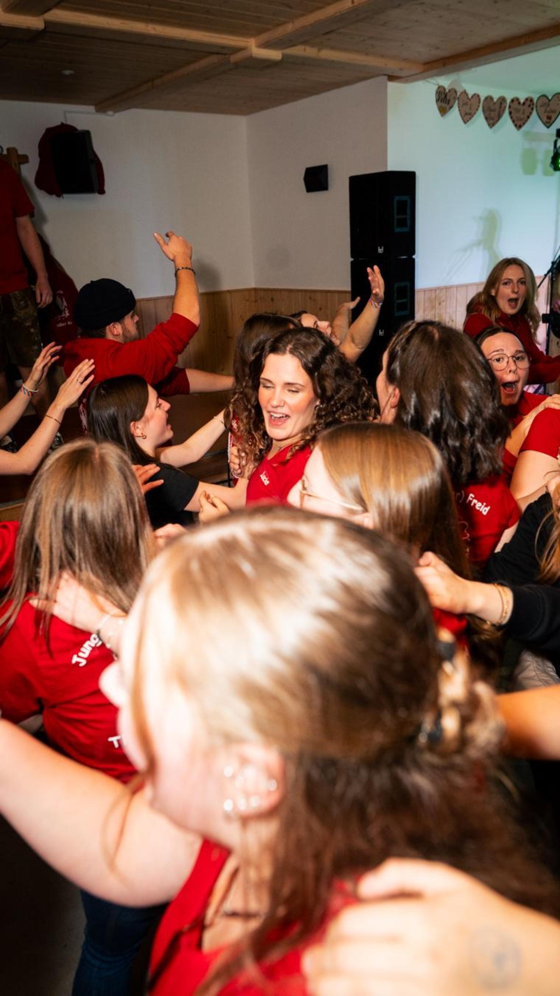 Die besten Bilder vom Kirwa-Samstag in Thansüß. (Bild: Hannes Stock)