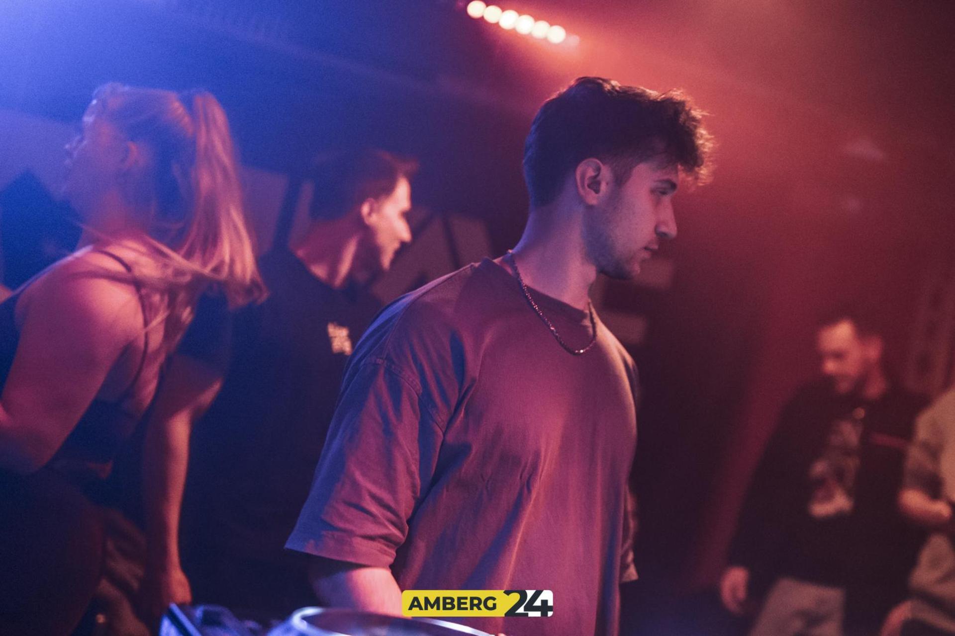 Party am 1. Weihnachtsfeiertag im Happy Rock.  (Bild: Martin Sponsel)